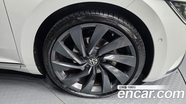 Volkswagen Arteon 2.0 TDI Presige 4Motion - фото 3