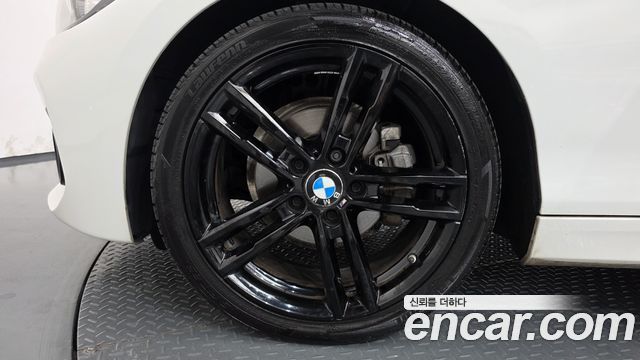BMW 1 Series F20 118d M Sport Shadow 5 Door - фото 4