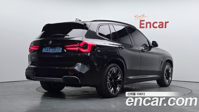 BMW iX3 M Sports - фото 1