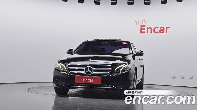 Mercedes-Benz E-Class W213 E300 Avantgarde - фото 2