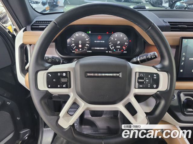Land Rover Defender L663 110 P300 X-Dynamic SE - фото 3