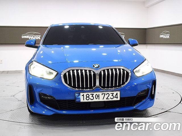 BMW 1 Series F40 120i M Sports - фото 1