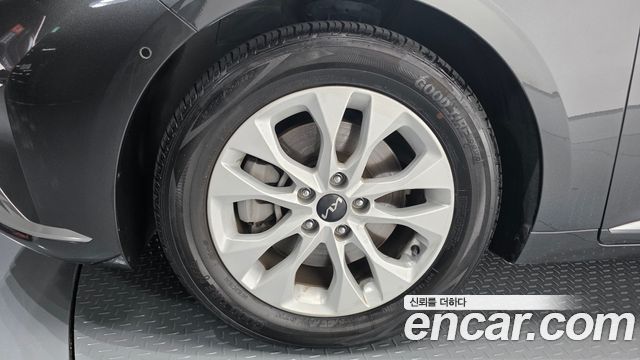 Kia K8 2.5 Gasoline 2WD Noblesse - фото 3