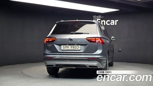 Volkswagen Tiguan Allspace 2.0 TDI Prestige - фото 3