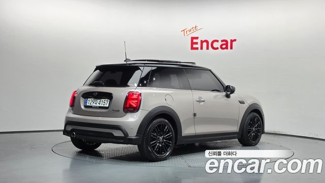 Mini Cooper Classic Plus 3rd - фото 0