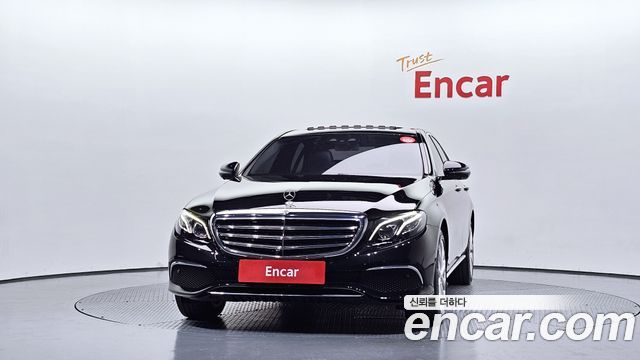 Mercedes-Benz E-Class W213 E300 Exclusive - фото 2