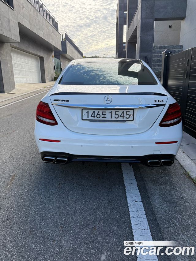 Mercedes-Benz E-Class W213 E350 4MATIC AMG Line - фото 3
