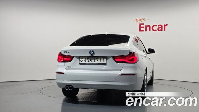 BMW Gran Turismo F34 GT 320d xDrive - фото 3