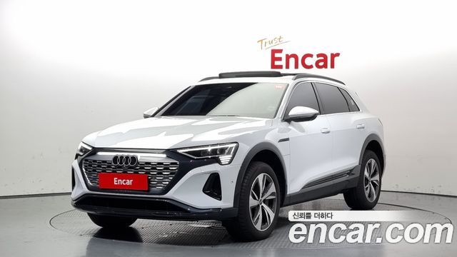 Audi Q8 e-tron GE 55 Quattro - фото 0