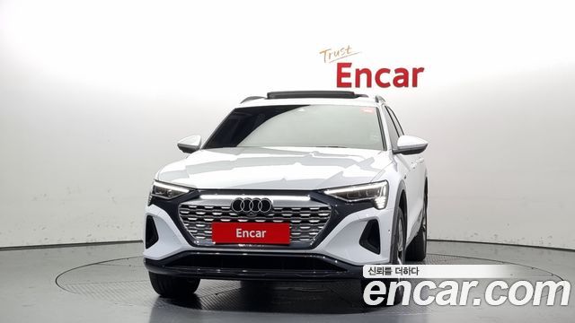 Audi Q8 e-tron GE 55 Quattro - фото 2
