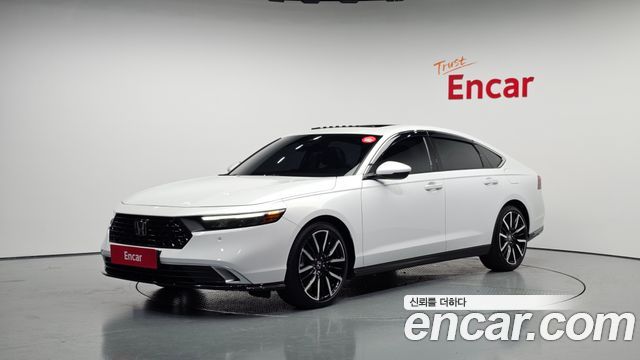 Honda Accord 11-го поколения 2.0 Hybrid Touring - фото 0