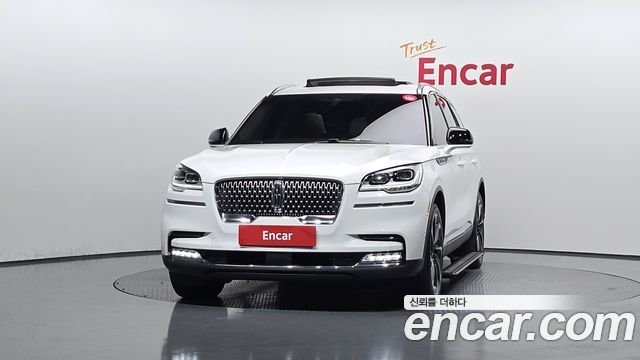 Lincoln Aviator 2-го поколения 3.0 Reserve AWD - фото 2