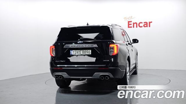 Ford Explorer 6-го поколения 3.0 Platinum 4WD - фото 3