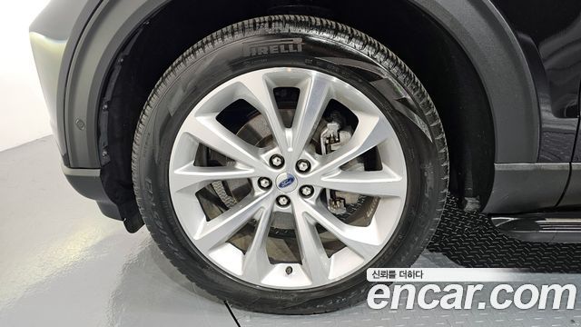 Ford Explorer 6-го поколения 3.0 Platinum 4WD - фото 4