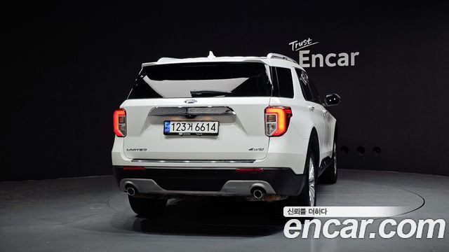 Ford Explorer 6-го поколения 2.3 LimIted 4WD - фото 3