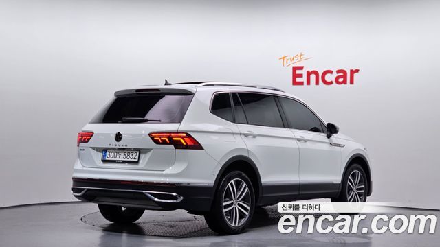 Volkswagen Tiguan 2.0 TSI Prestige - фото 1
