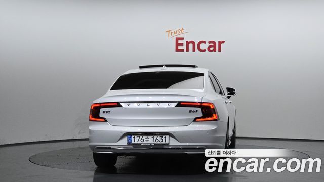 Volvo S90 B6 AWD Ultimate Bright - фото 3