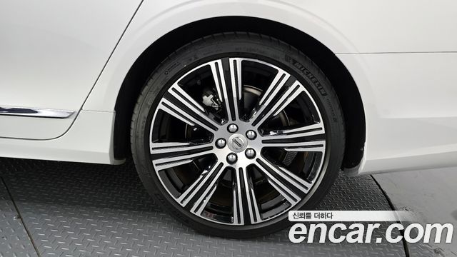 Volvo S90 B6 AWD Ultimate Bright - фото 4