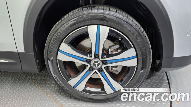 Mercedes-Benz EQB X243 EQB300 4MATIC - фото 4
