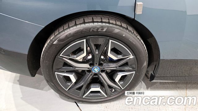 BMW iX xDrive50 Sports Plus - фото 4