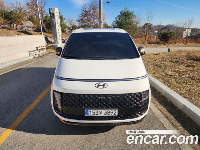 Hyundai Staria 4WD Lounge 9-Seater Inspiration - фото 1