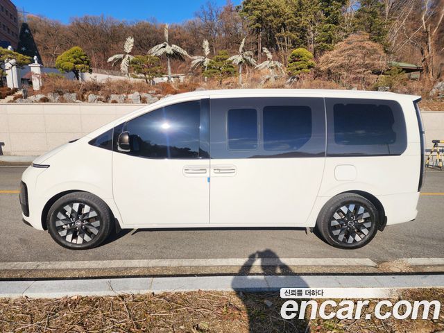Hyundai Staria 4WD Lounge 9-Seater Inspiration - фото 2
