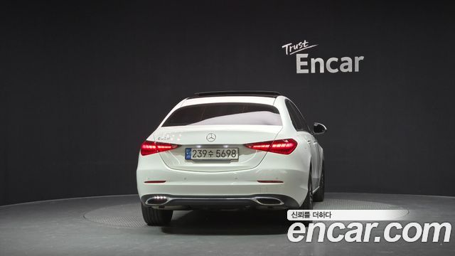 Mercedes-Benz C-Class W206 C200 Avantgarde - фото 3