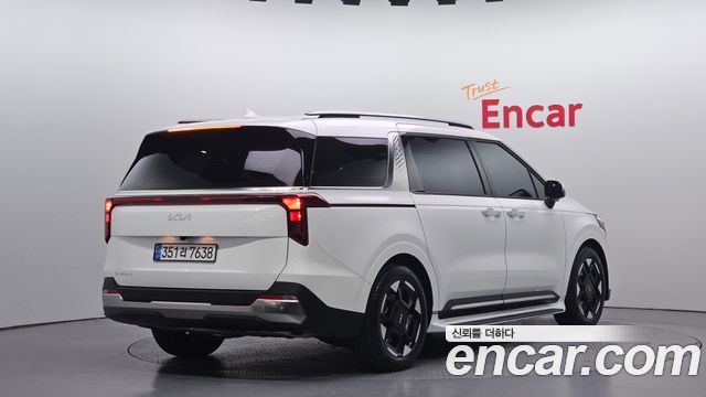 Kia Carnival Новый 4-го поколения 7-Seater Noblesse - фото 1