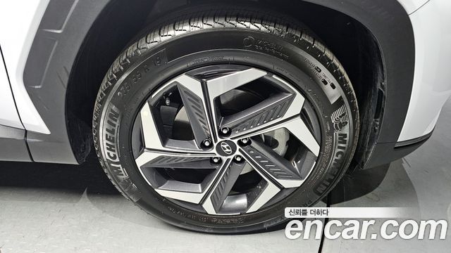 Hyundai Tucson NX4 Gasoline 1.6 Turbo 4WD Inspiration - фото 4