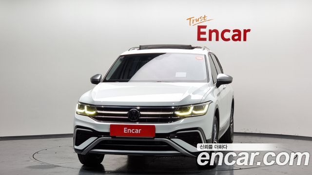 Volkswagen Tiguan 2.0 TSI Prestige - фото 2