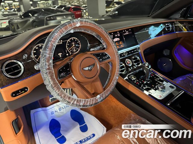 Bentley Continental GT 4.0 GT - фото 3