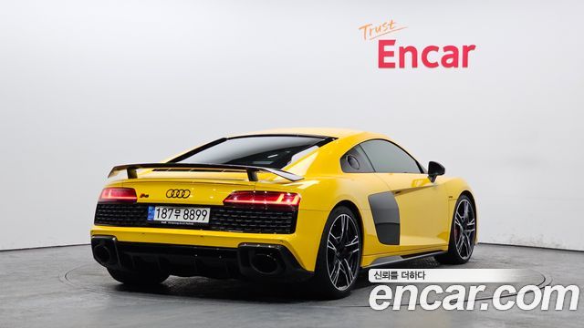 Audi R8 5.2 V10 Performance Coupe - фото 1