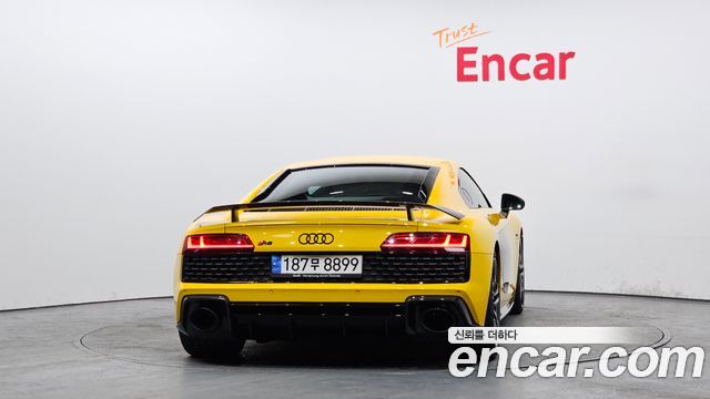 Audi R8 5.2 V10 Performance Coupe - фото 3