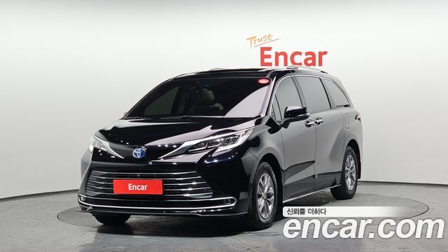 Toyota Sienna 4-го поколения 2.5 Hybrid AWD - фото 0