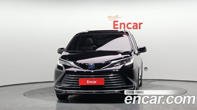 Toyota Sienna 4-го поколения 2.5 Hybrid AWD - фото 2