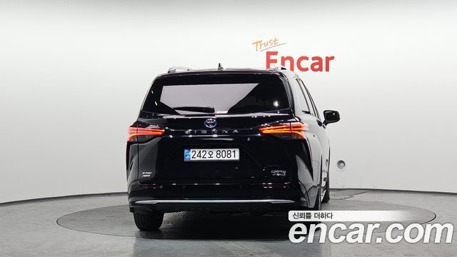 Toyota Sienna 4-го поколения 2.5 Hybrid AWD - фото 3