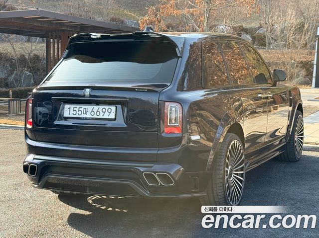 Rolls-Royce Cullinan 6.7 V12 - фото 1