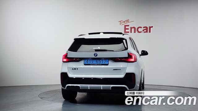 BMW iX1 U11 xDrive 30 M Sport - фото 3