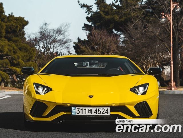 Lamborghini Aventador S LP740-4 - фото 1