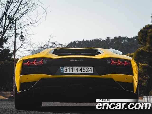 Lamborghini Aventador S LP740-4 - фото 2