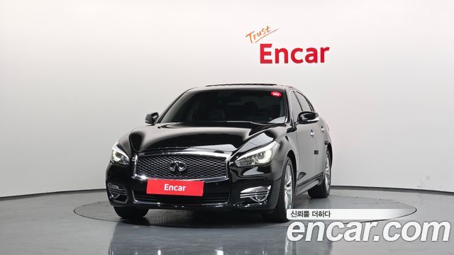 Infiniti Q70 3.7 Style - фото 2