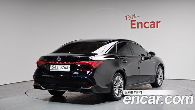 Toyota Avalon 5-го поколения 2.5 Hybrid - фото 0