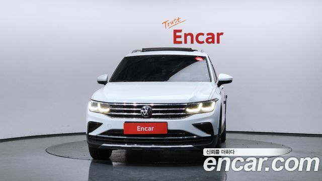 Volkswagen Tiguan 2-го поколения 2.0 TDI Prestige - фото 2