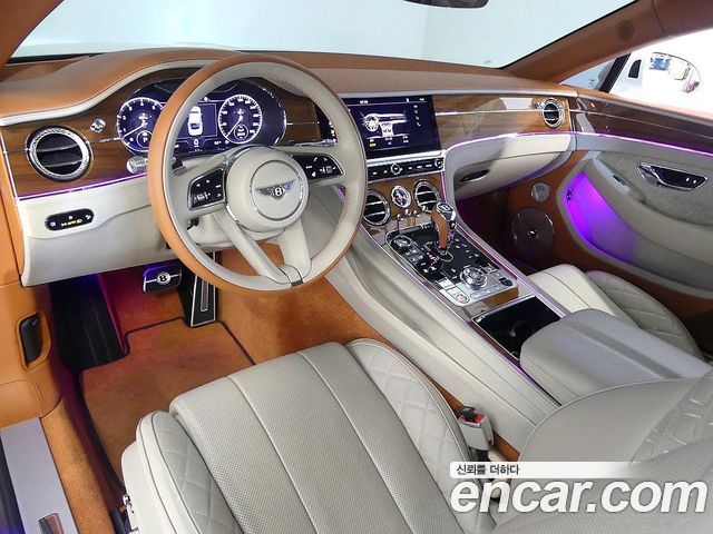 Bentley Continental GT 4.0 GT - фото 3