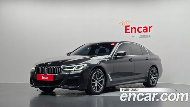BMW 5-Series G30 523d xDrive M Sport - фото 0