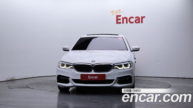 BMW 5-Series G30 530i M Sport Package Plus - фото 2