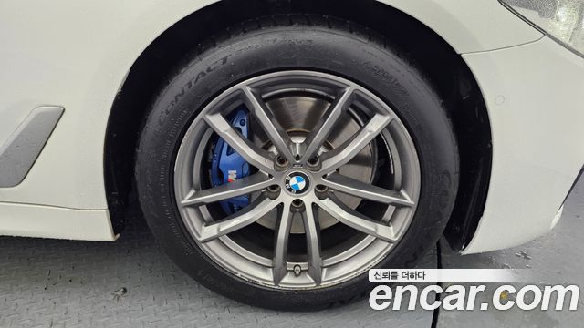 BMW 5-Series G30 530i M Sport Package Plus - фото 4