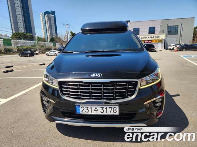 Kia Carnival Новый 9-Seater Hi-Limousine Prestige Hiroof - фото 0