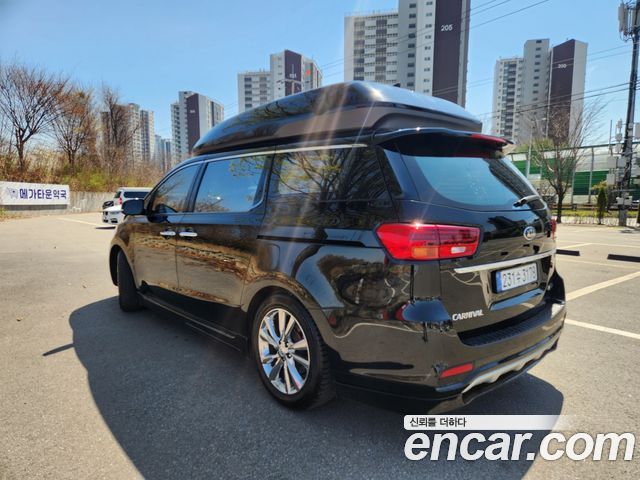 Kia Carnival Новый 9-Seater Hi-Limousine Prestige Hiroof - фото 3