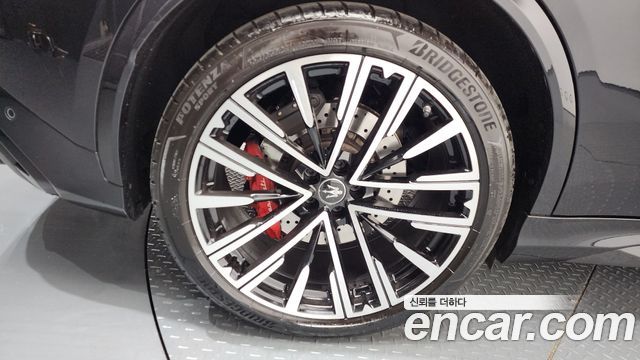 Maserati Grecale 3.0 AWD Trofeo - фото 4